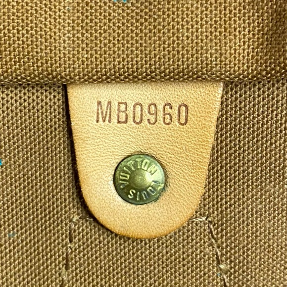 Louis Vuitton Speedy 35 Monogram - Picture 13 of 14